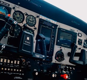 Полет на истребителе L-39, 14 февраля, подарочные сертификаты