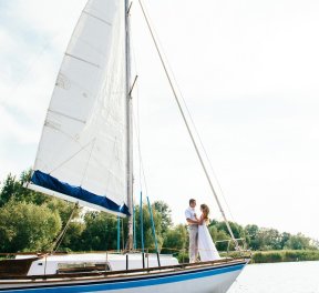 Прогулка на парусной яхте, для него, подарочные сертификаты