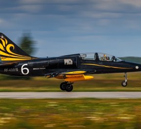 Полет на истребителе L-39, подарочные сертификаты, подарочные сертификаты