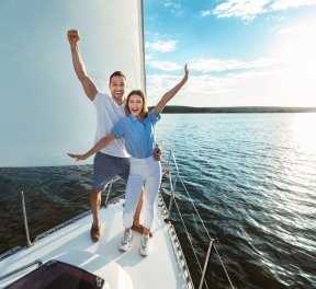 Прогулка на парусной яхте, для него, подарочные сертификаты