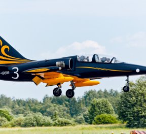 Полет на истребителе L-39, для нее, подарочные сертификаты