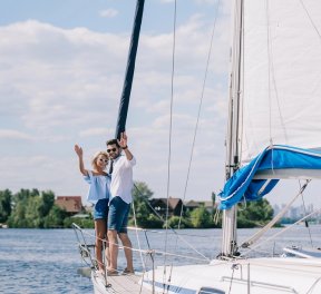 Прогулка на парусной яхте, для него, подарочные сертификаты