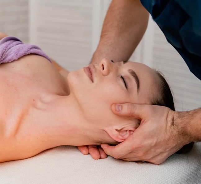 Тайский массаж шейно-воротниковой зоны, фото 8.