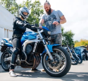 Урок езды на мотоцикле, экстрим, подарочные сертификаты