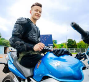 Урок езды на мотоцикле, экстрим, подарочные сертификаты