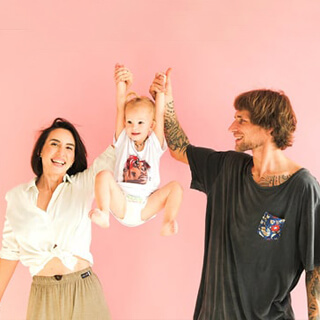 Семейная фотосессия, стоимость от 15 960 рублей. Фотография 1.