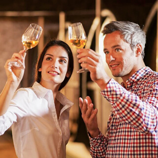 Дегустация вина для двоих, стоимость от 21 066 рублей. Фотография 1.